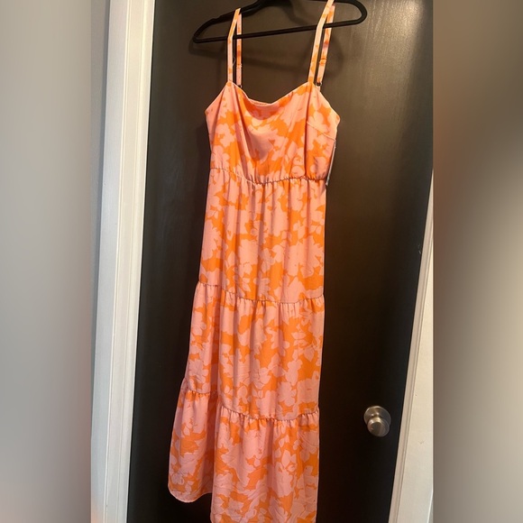 Social standard by Sanctuary maxi dress NWT. Island floral design - Picture 2 of 5